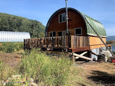 Scenic Remote Kodiak Retreat