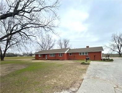 5 Acres with a Home in Humphreys County at 10688 Highway 12 in Isola, MS