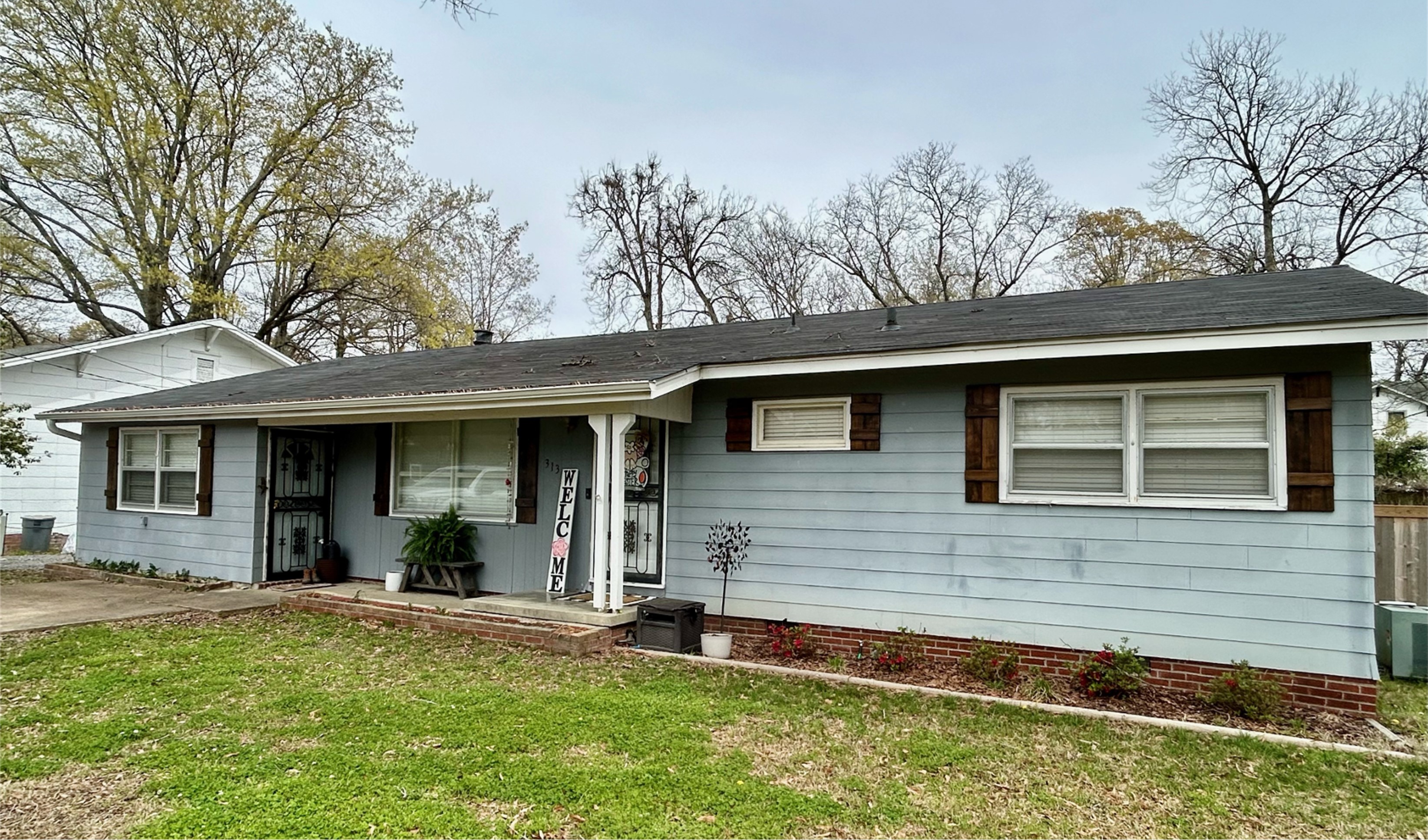 Home in Bolivar County at 313 South Victoria Avenue in Cleveland, MS