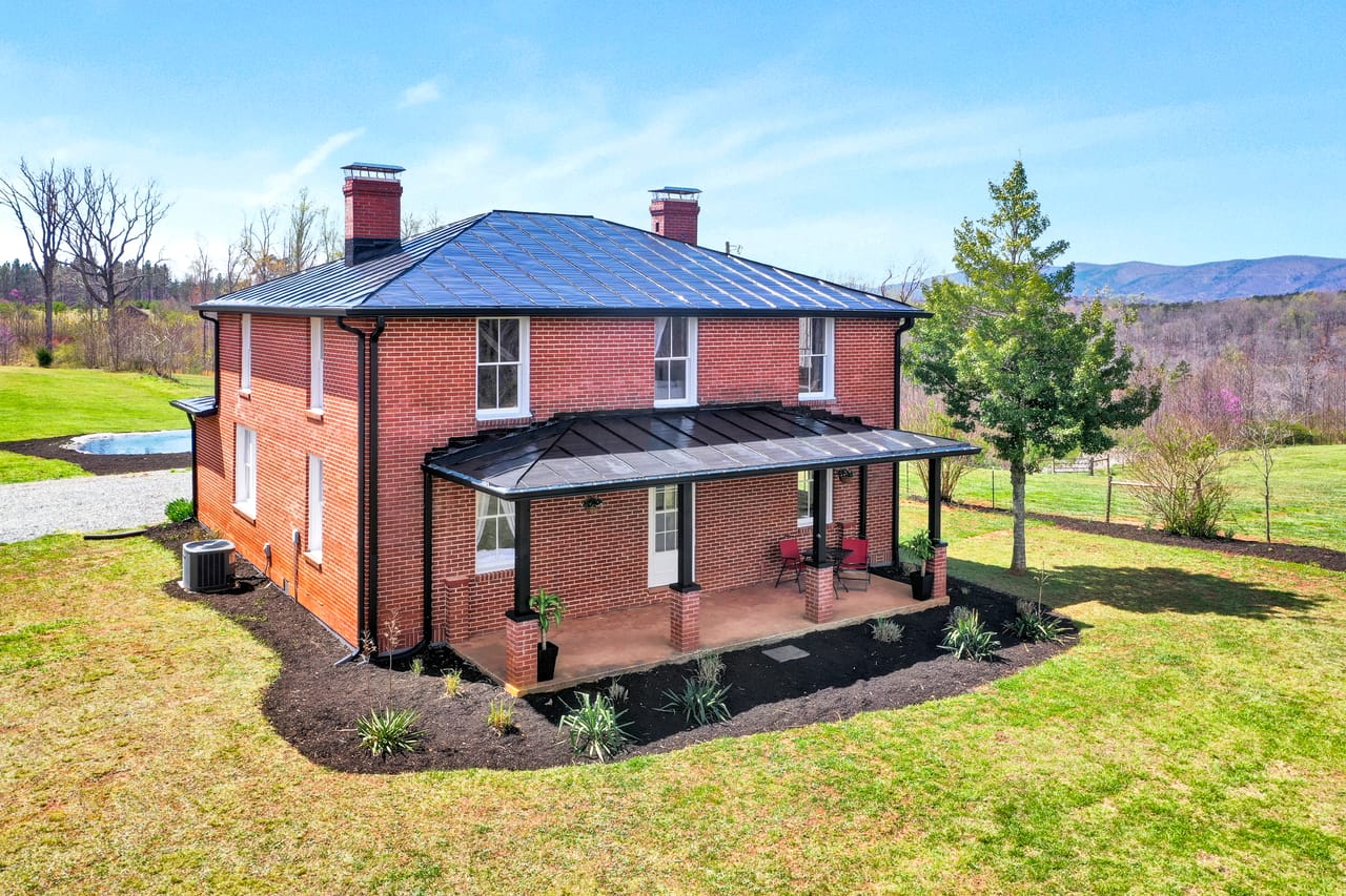 Lakefront Home with Nearly 100 Acres - 4581 Brights Rd, Pittsville, VA