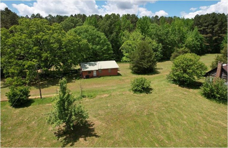 302 Acres with a Camp in Calhoun County in Vardaman, MS 