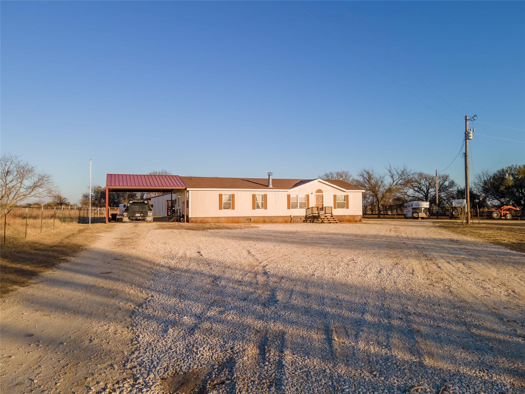 904 County Road 283, Stephenville, Texas 76401